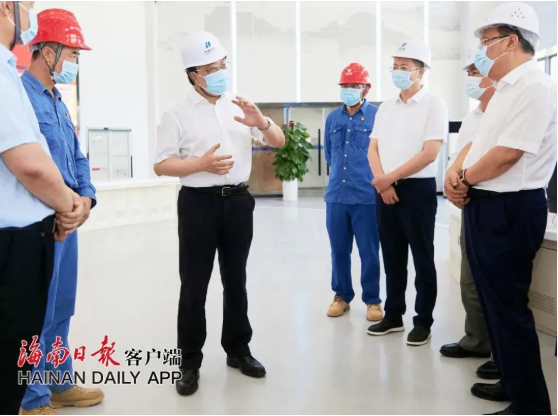 歡迎海南省省委常委，省委副書記，省長(zhǎng)馮飛蒞臨馳大幕墻公司承接的洋浦華能幕墻項(xiàng)目視察